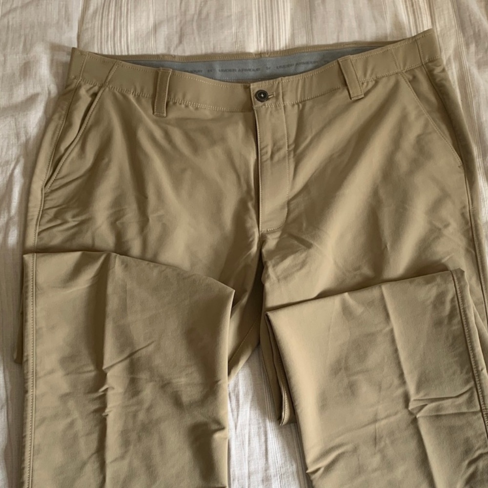 Khaki Golf pants - under armour 42/30